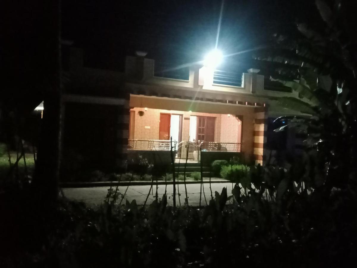 Mundro Bright Homestay Mundrothuruth Esterno foto