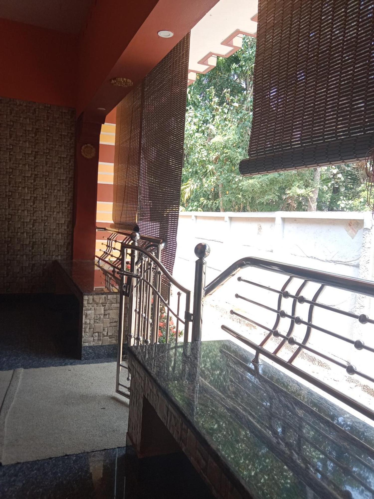 Mundro Bright Homestay Mundrothuruth Esterno foto