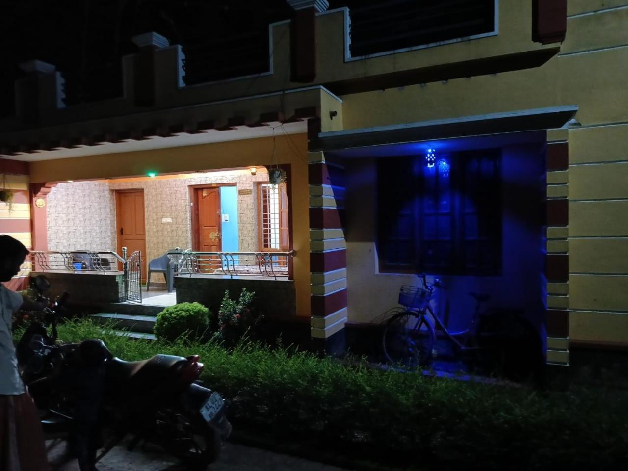 Mundro Bright Homestay Mundrothuruth Esterno foto