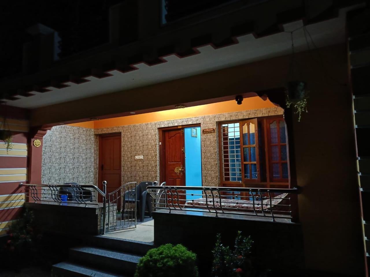 Mundro Bright Homestay Mundrothuruth Esterno foto